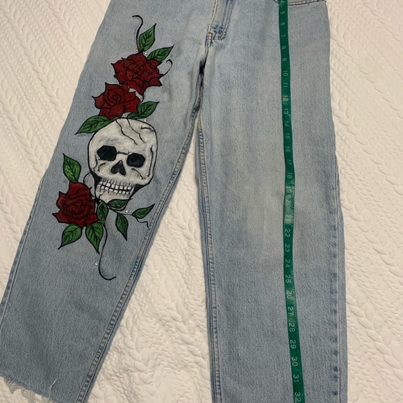 custom Levi’s 560 loose fit tapered leg cropped, distressed hem - Picture 6 of 11